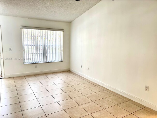 Building Photo - 21567 SW 87th Ct