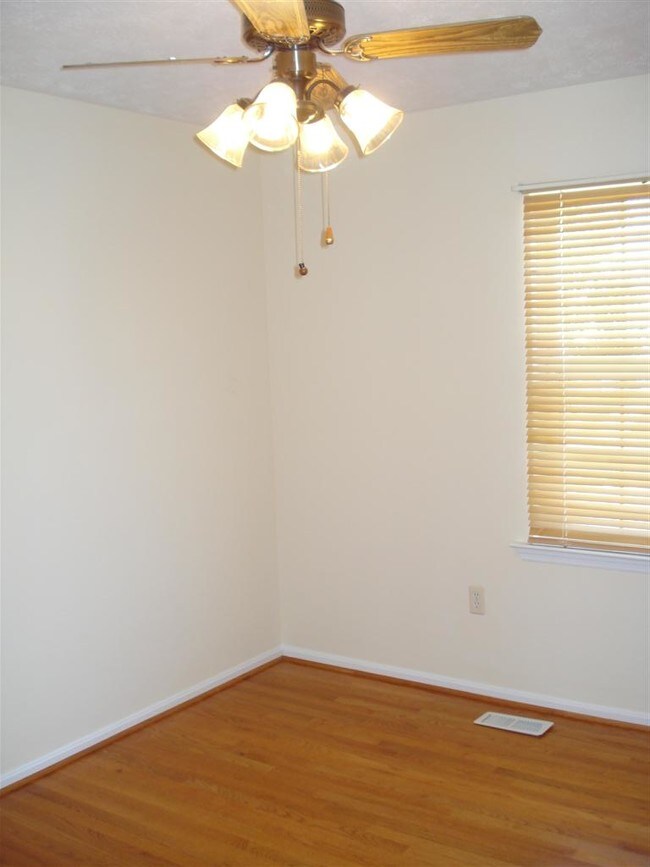 Building Photo - 3000 Brinkley Station Dr