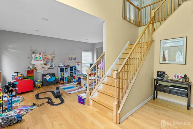 Building Photo - 38 Larkspur Dr