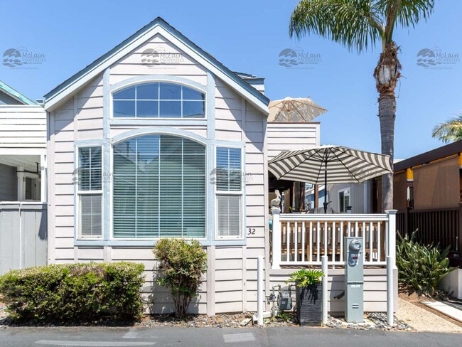 Foto del edificio - Steps to the sand in Encinitas, your two b...