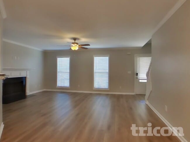 Foto del edificio - 191 River Ridge Dr