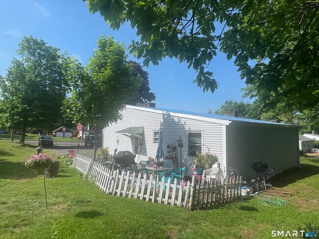 Foto del edificio - 521 Mill St