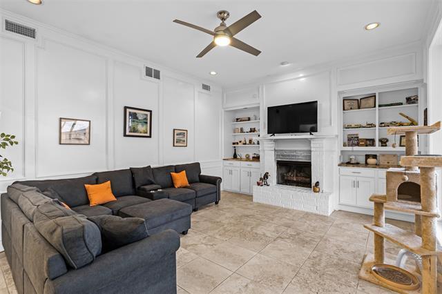 Foto del edificio - 11123 Manorview Cir