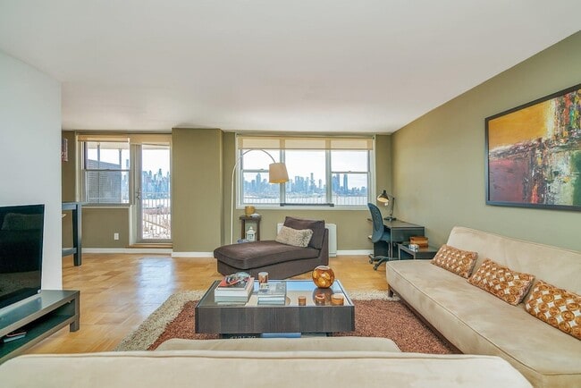 Photo - 6040 JFK Blvd E House