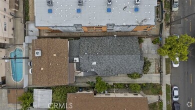 Building Photo - 1549 N Kingsley Dr