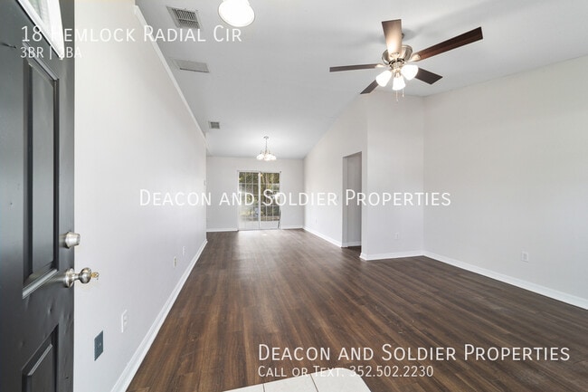 Building Photo - 18 Hemlock Radial Cir