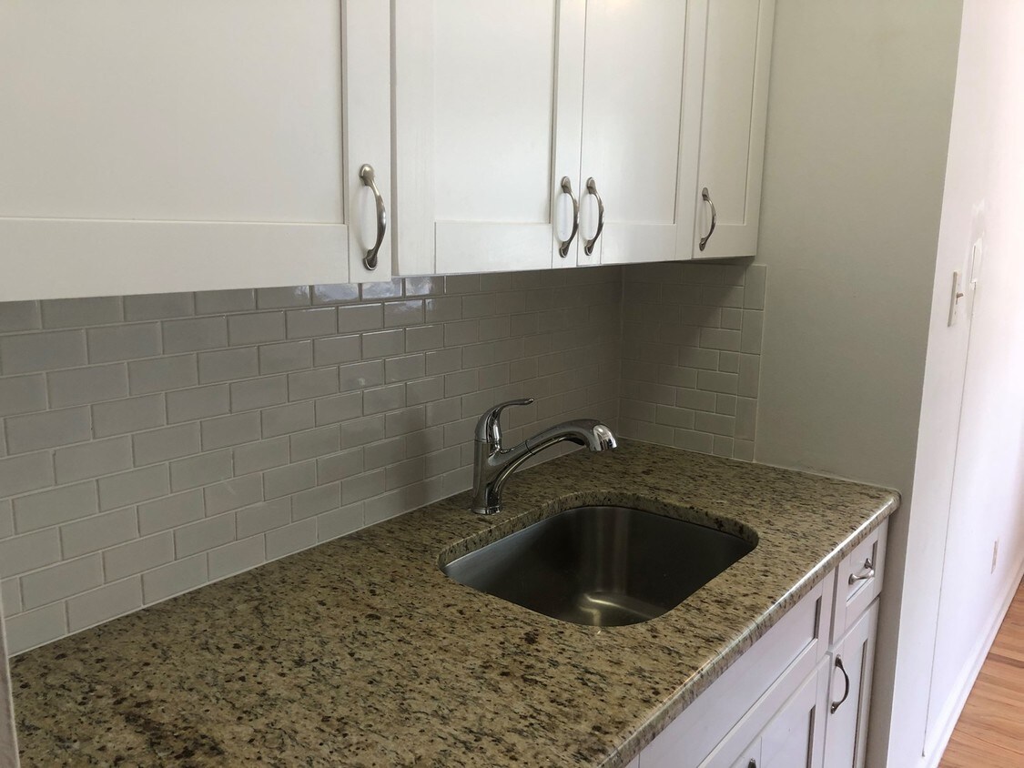 428 Chestnut St Unit APT. A2, Roselle Park, NJ 07204 Apartment for