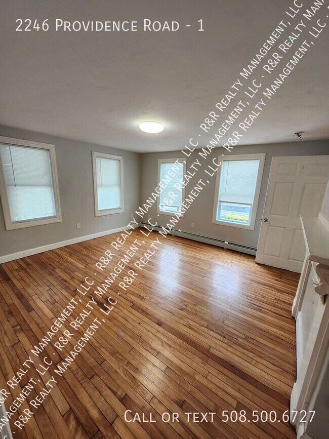 Foto del edificio - 2246 Providence Rd