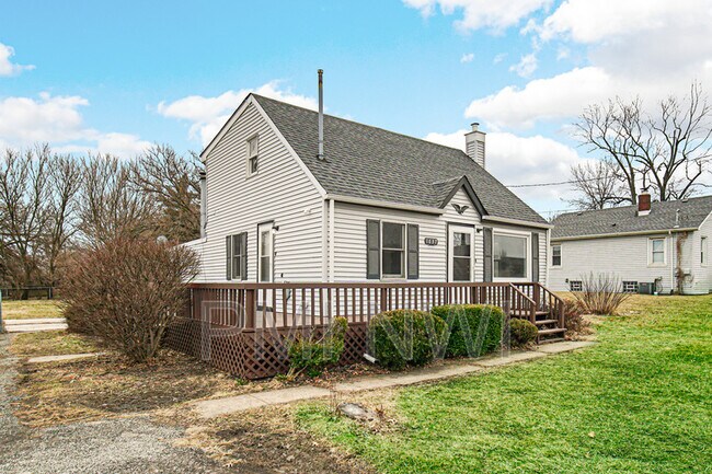 Building Photo - 1637 W 57th Ave