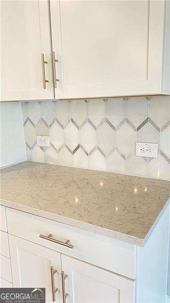 Foto del edificio - 72 Riverclub Rd