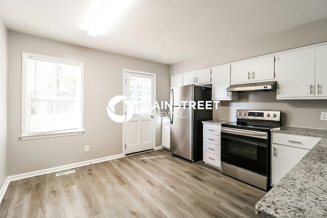 Building Photo - 3 Bedroom Pet-Friendly Home in GARNER, NC with Main Street Renewal