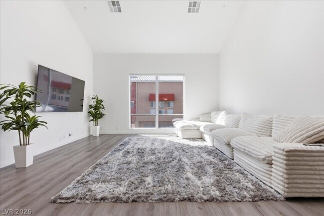 Foto del edificio - 250 Tower St