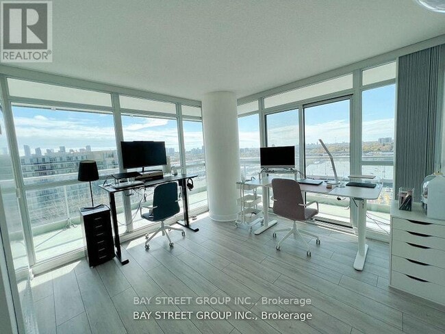 Building Photo - 33 Singer Ct