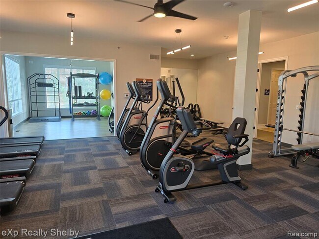 Foto del edificio - 1164 Starwood Ln