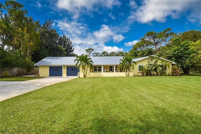 Building Photo - 5588 SE Lamay Dr