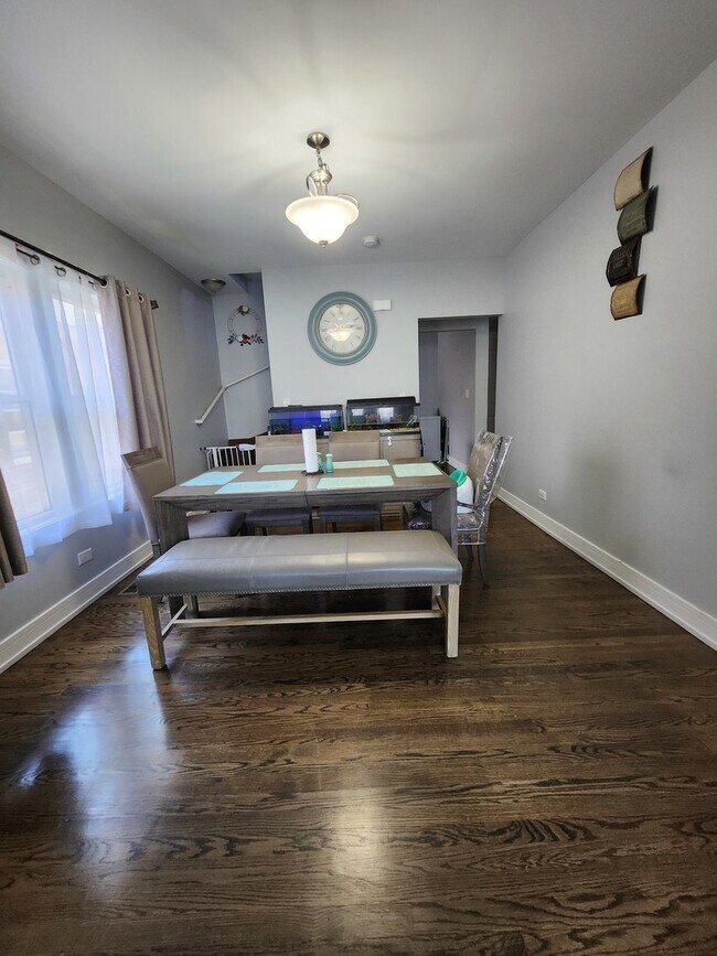 130 Bellwood Ave, Bellwood, IL 60104 House Rental in Bellwood, IL