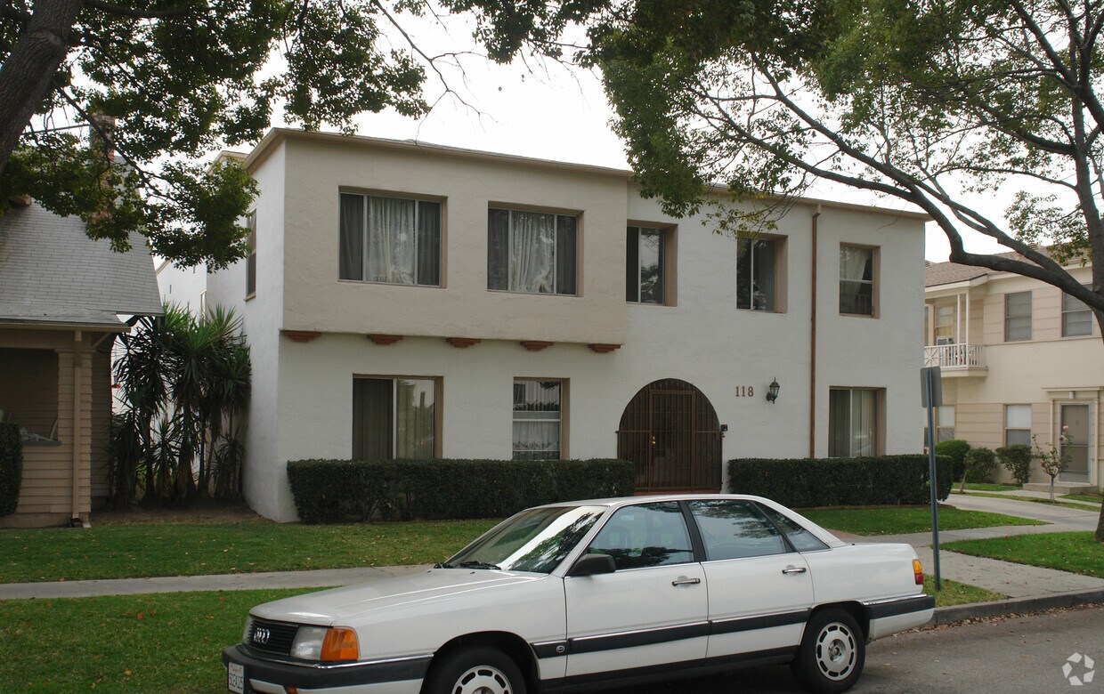 Building Photo - 118 E Lomita Ave