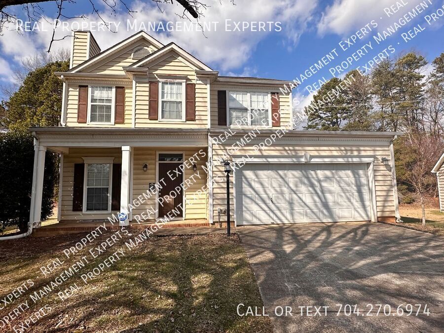 Primary Photo - Charming 3BR/2.5BA Home in Charlotte!