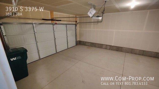 Foto del edificio - Modern 3 bed 2.5 bath TH for Rent in West ...