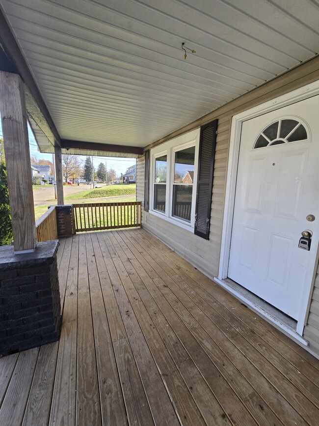 Foto del edificio - 2108 3rd St SE