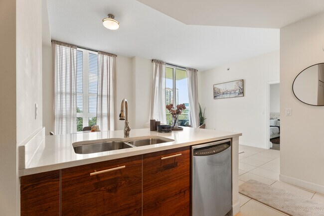 Foto del edificio - 480 Hibiscus St