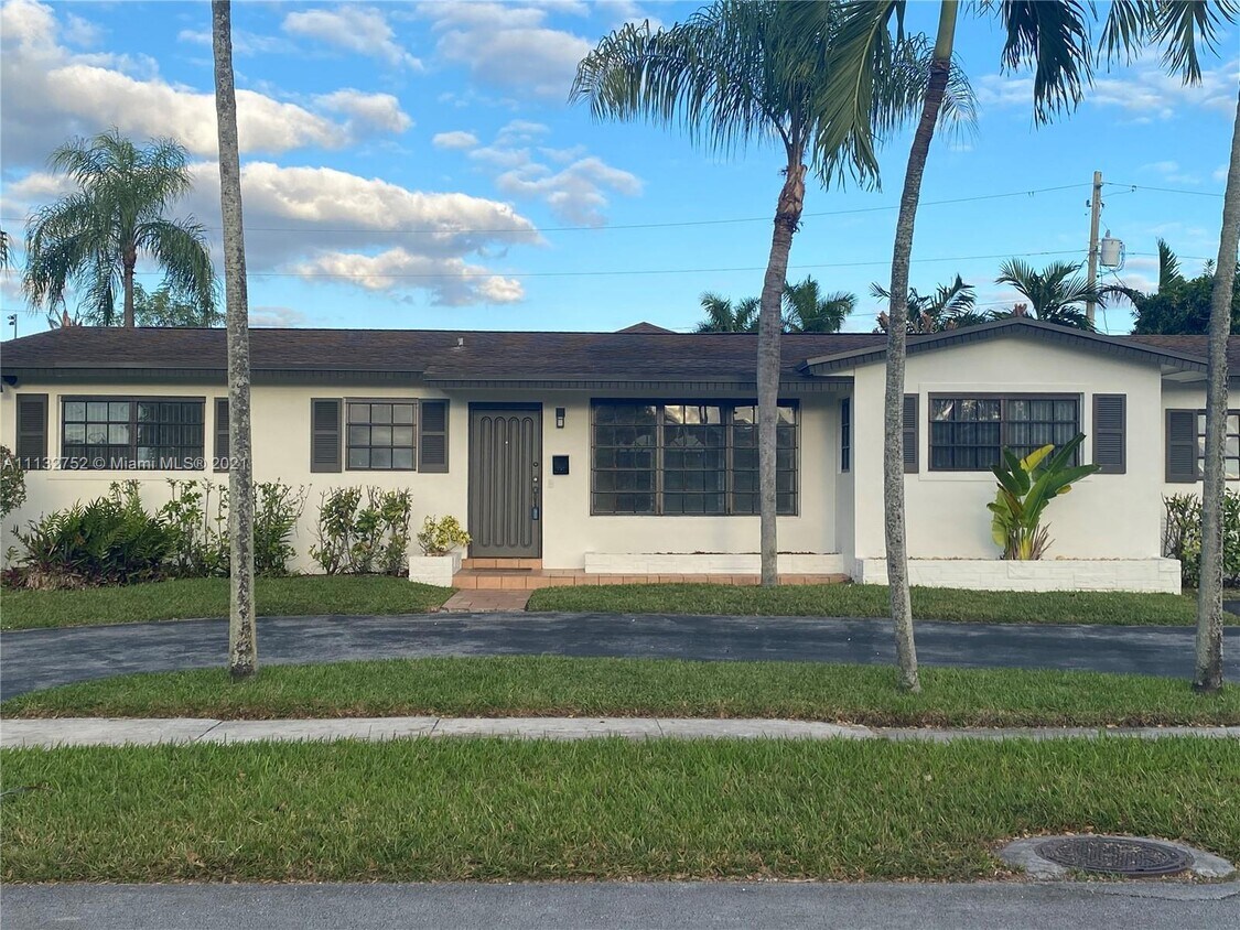 5001 SW 90th Ct Unit 1, Miami, FL 33165 Apartment for Rent in Miami