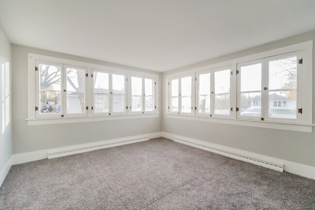Foto del edificio - Charming 2 Bedroom Home