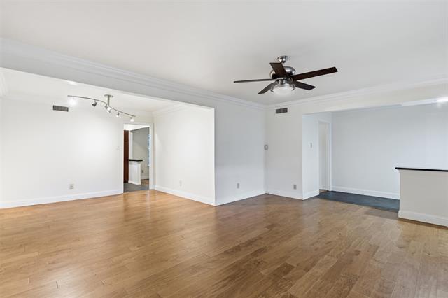 Foto del edificio - 5818 E University Blvd