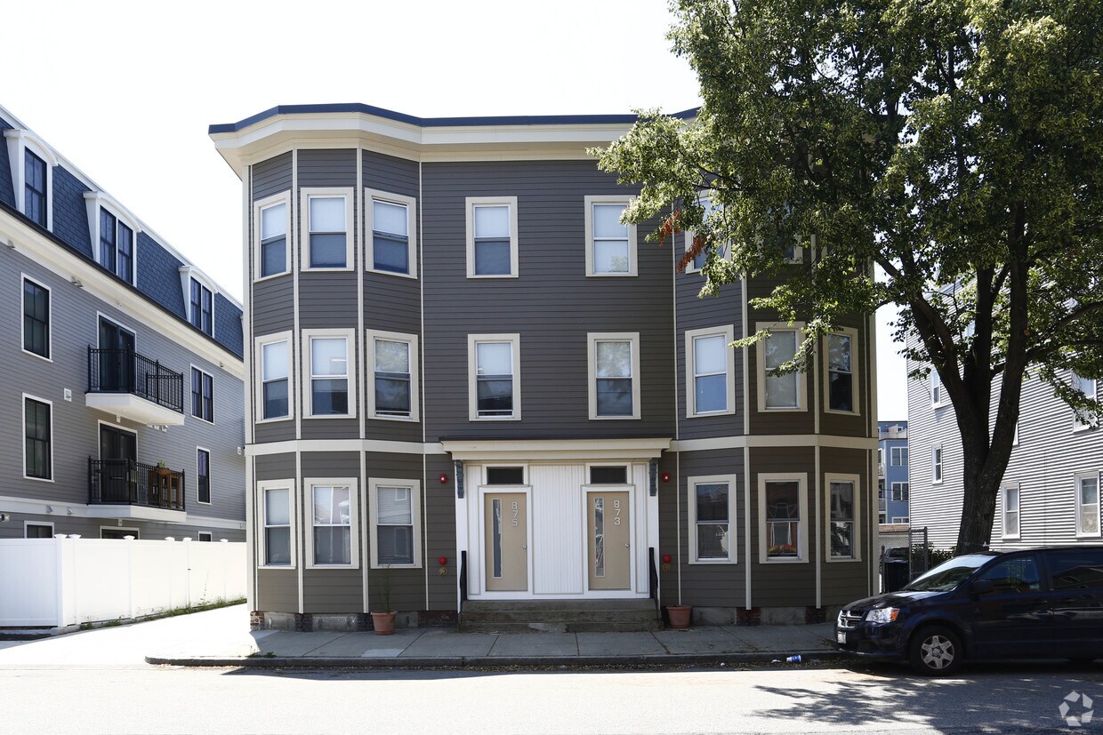 Building Photo - 873-875 E 2nd St