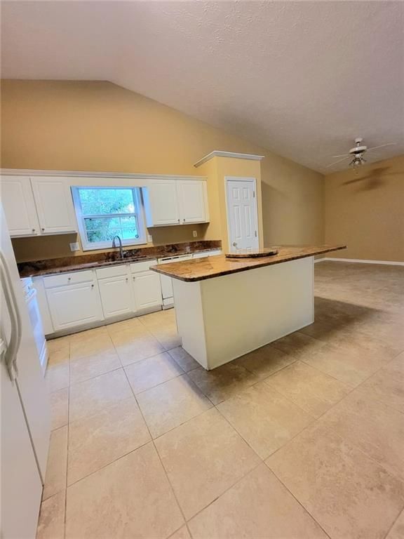Foto del edificio - 3342 Woodash Ln