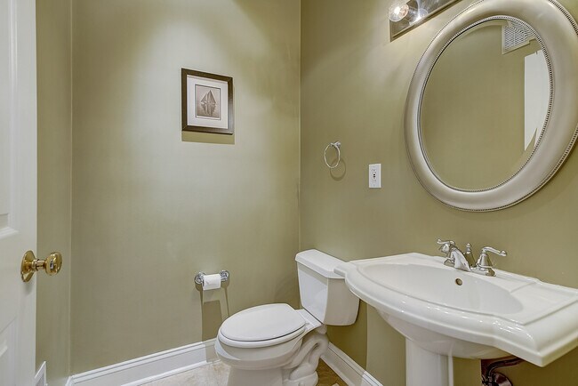 1st flr half bath - 752 S 15th St