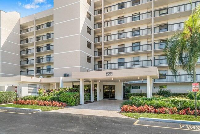 Foto del edificio - 6530 Boca Del Mar Dr