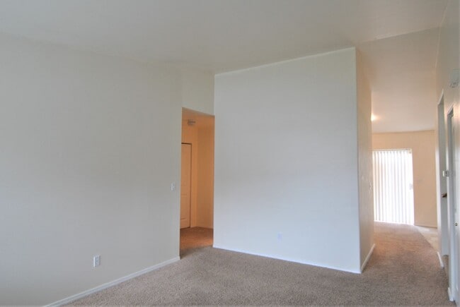 Foto del edificio - 1386 Brown St
