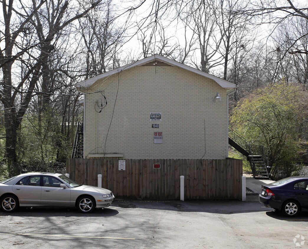 Building Photo - 1940 Dunlap Ave