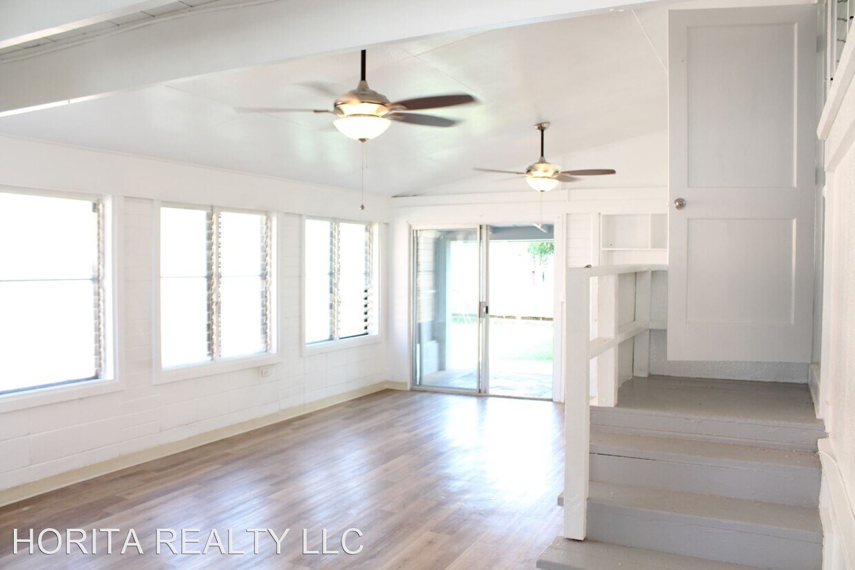Foto principal - 3 br, 1.5 bath House - 94-221 Pupukui St.