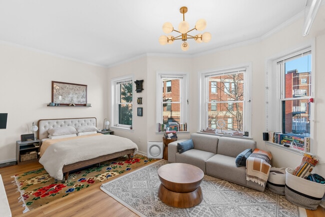 Building Photo - 1758 Corcoran St NW