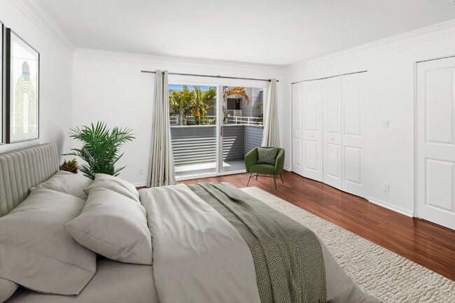 Building Photo - Exquisite Ocean View 2 Bed Townhome: Luxur...