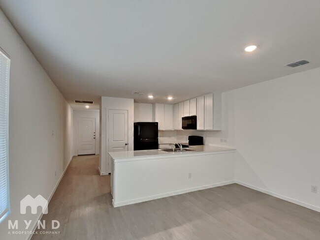 Building Photo - 242 Willow Wy
