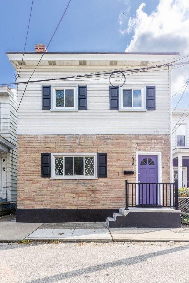 Building Photo - 626 Excelsior St