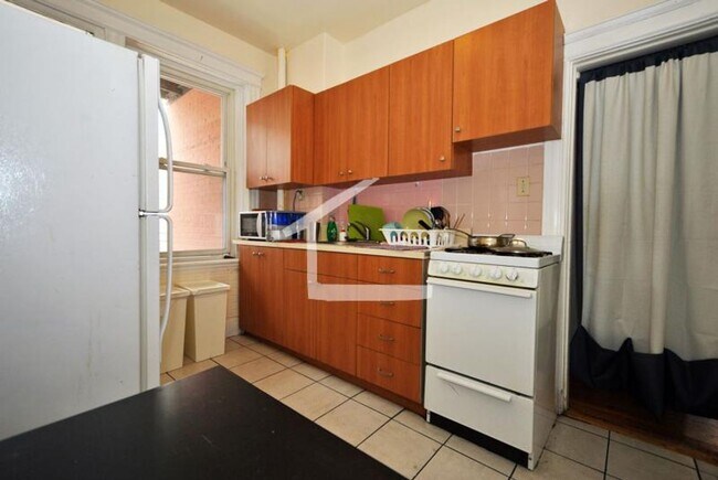 Foto del edificio - Sunny 2 bedroom