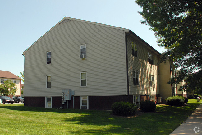 Building Photo - Lincoln West Apartments