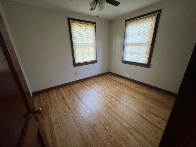 Foto del edificio - Cove area 2 bed 1 bath