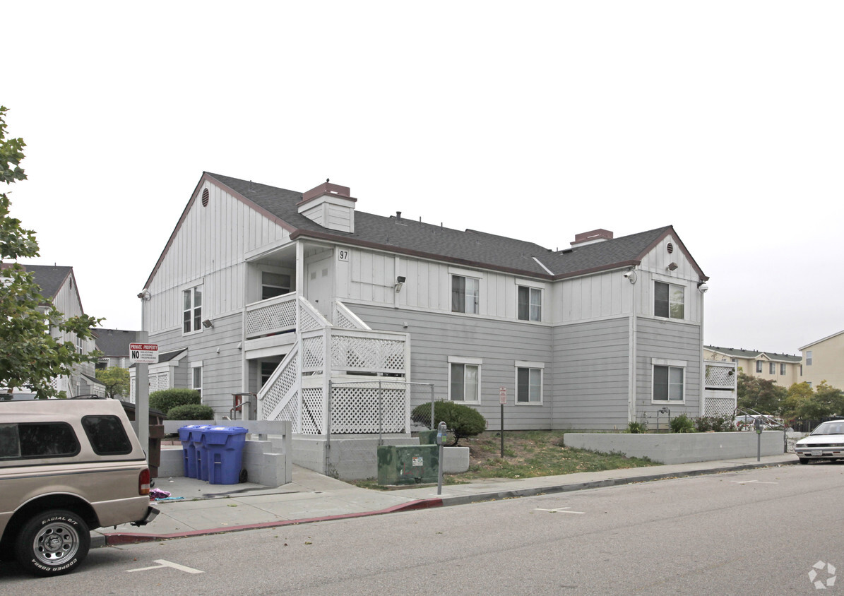 Building Photo - Neary Lagoon Apartments