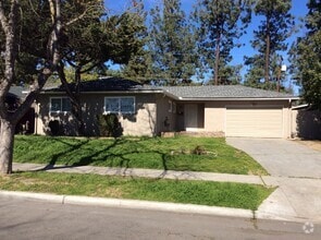 Building Photo - 2428 W Garland Ave