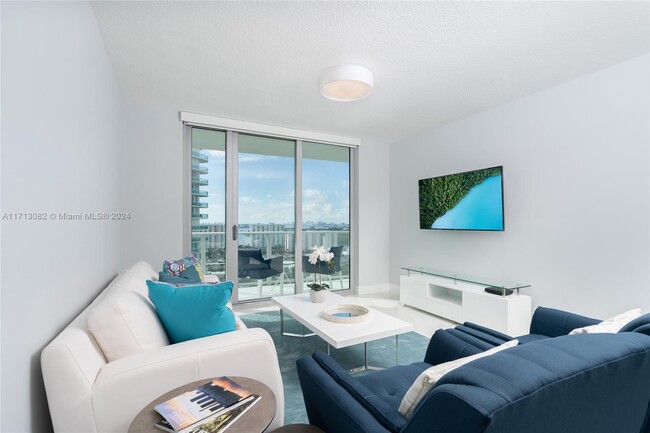 Foto del edificio - 300 Sunny Isles Blvd