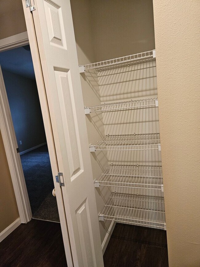 Interior Photo - Vista Point