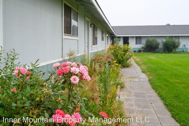 Foto del edificio - 2 br, 1 bath House - 2125 SW Xero Lane Uni...