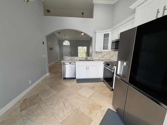Foto del edificio - 7657 Sanctuary Dr