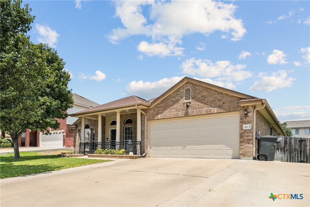 Foto principal - 213 Gracie Ct
