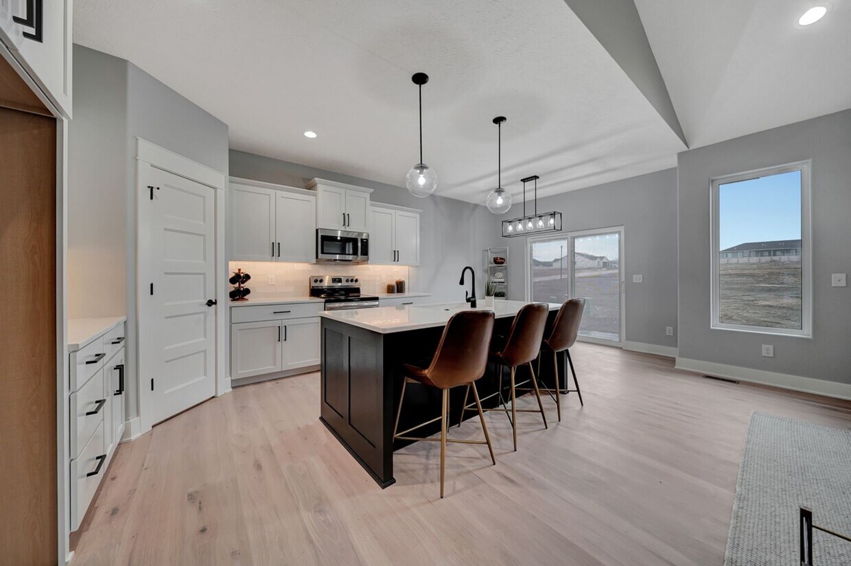 Primary Photo - Beautiful Luxury Townhome